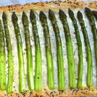 tarte feuilletée asperges et fromage - Asparagus and cheese pie